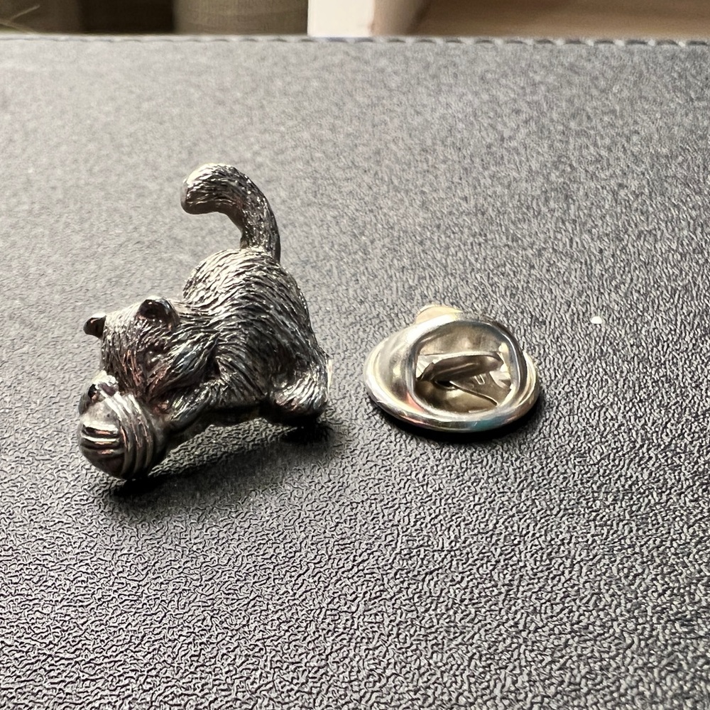 Silver Cat with Yarn Ball Pin